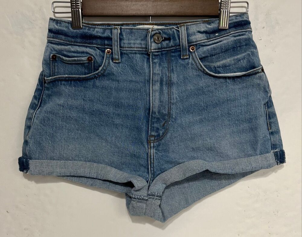 Abercrombie & Fitch High Rise Mom Short Size 25/0